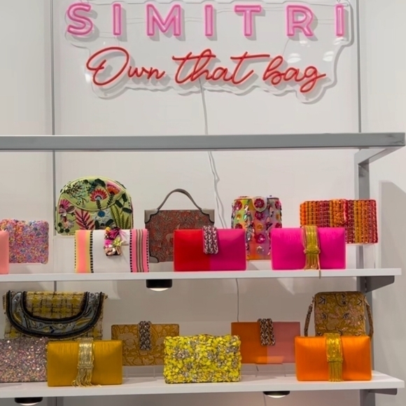 New Simitri Gold Disco Clutch Handbag/Crossbody Metal Chain Handbag NWT - Picture 3 of 13